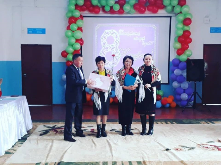 Ана - өмірдің гүлі" атты мерекелік іс - шара