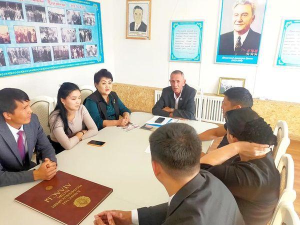«Қонаев - ұлттың ары мен намысы! Қонаев - ұлттың рухы мен иманы!  Қонаев - қазақтың қанағат мектебі!